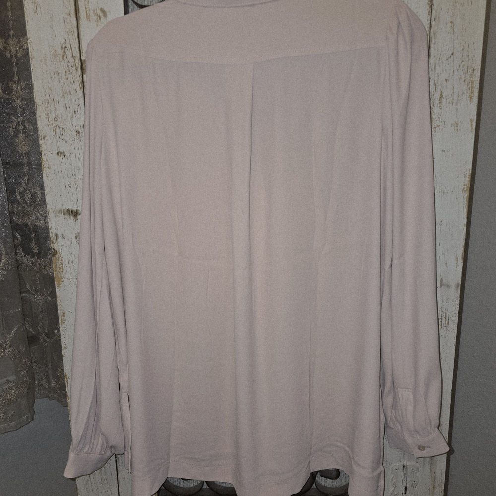 White House Black Market Blush Pink Blouse - Picture 3 of 8